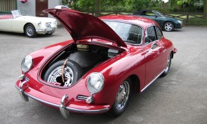 Porsche 356 B under bonnet
